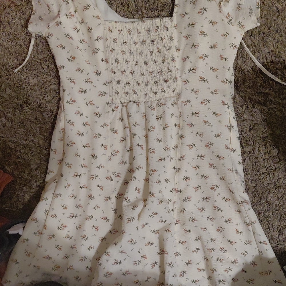 Elegant Cream Floral Women's Dress